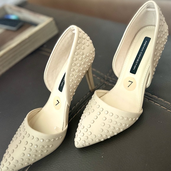 Heels - Picture 6 of 8